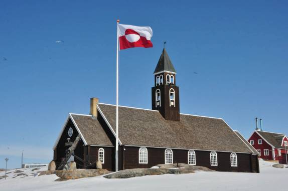 Cartão postal de Ilulissat, na Groelândia, a belíssima Zion Church